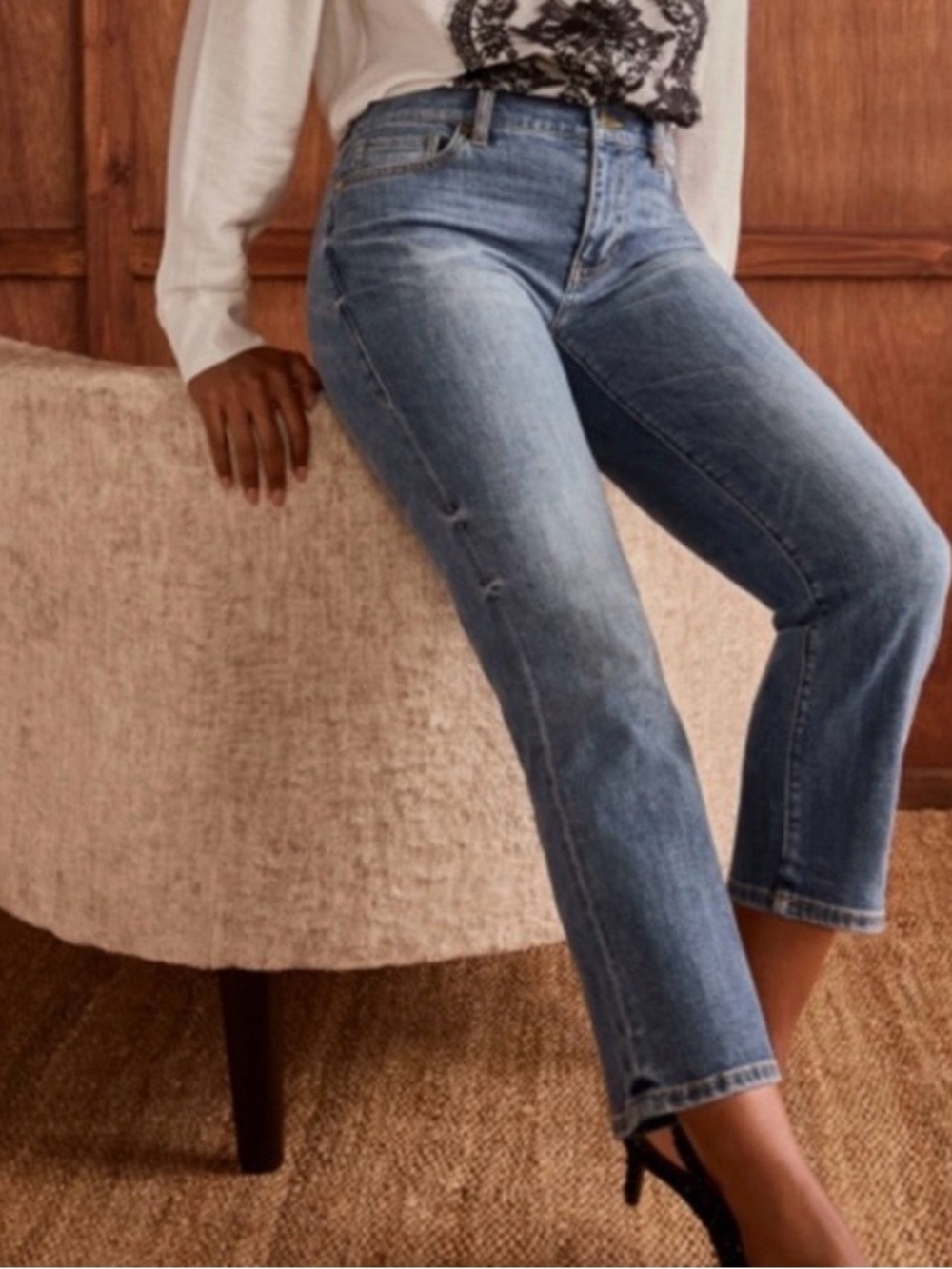 CAbi Soho Blue Ankle Straight Jeans, Vintage Wash 4 -4707